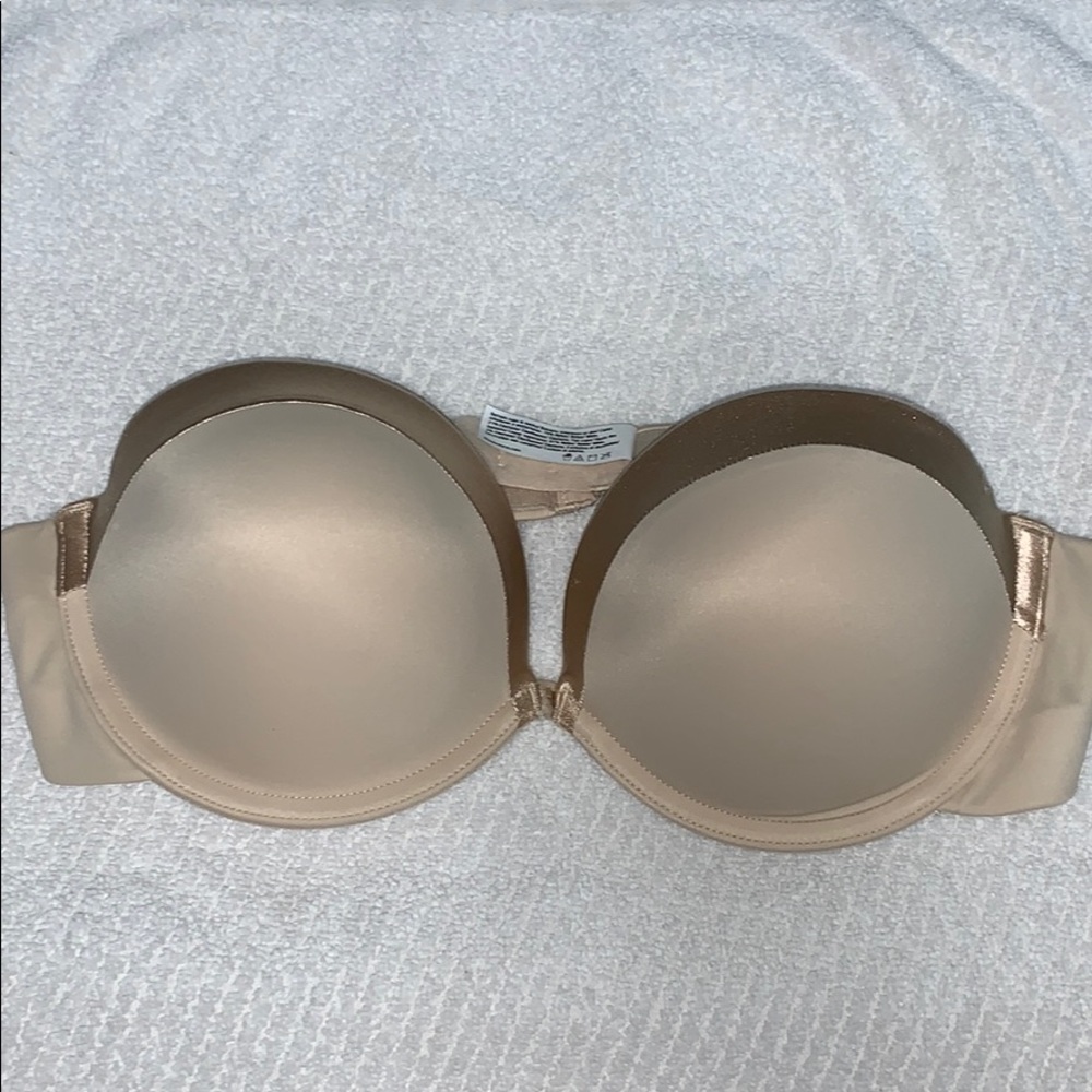 MaidenForm Strapless Bra